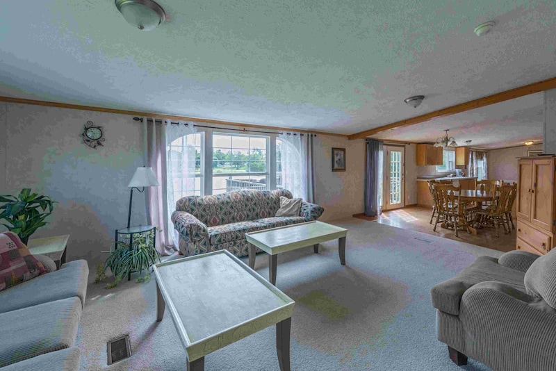Lake Side Lodge (16 Person)-4